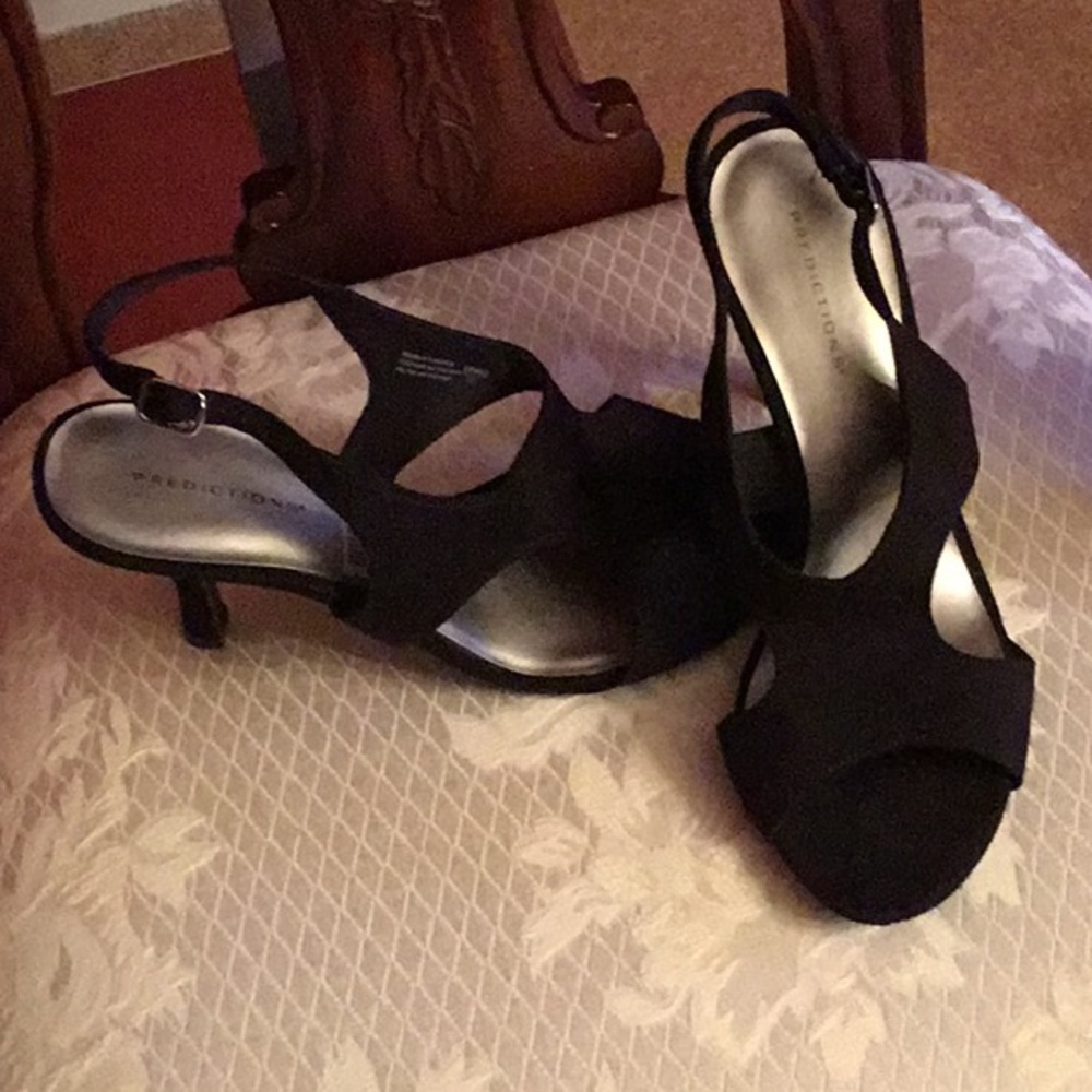 Black shoe